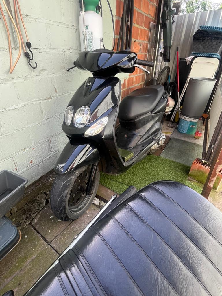 Mbk ovetto 70cc a klasse, Vélos & Vélomoteurs, Scooters | Peugeot, Comme neuf, Enlèvement