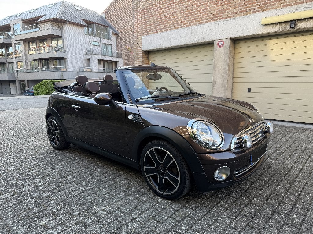 Mini Cabriolet 1.6 benzine, lederen airco-velgen, enz., Auto's, Mini, Bedrijf, Cooper, ABS, Airbags, Airconditioning, Alarm, Boordcomputer