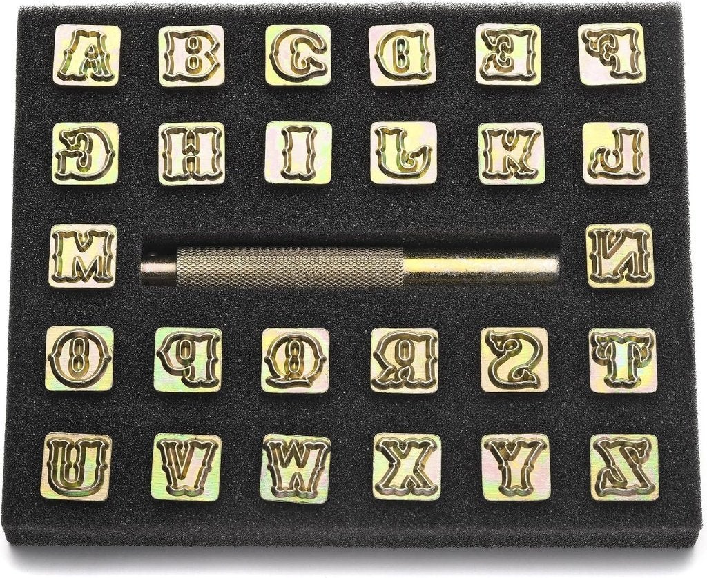 Alphabet Stamps & Handle Set Tandy Leather Factory 8130-00, Neuf, Métal, Enlèvement ou Envoi, Overige thema's