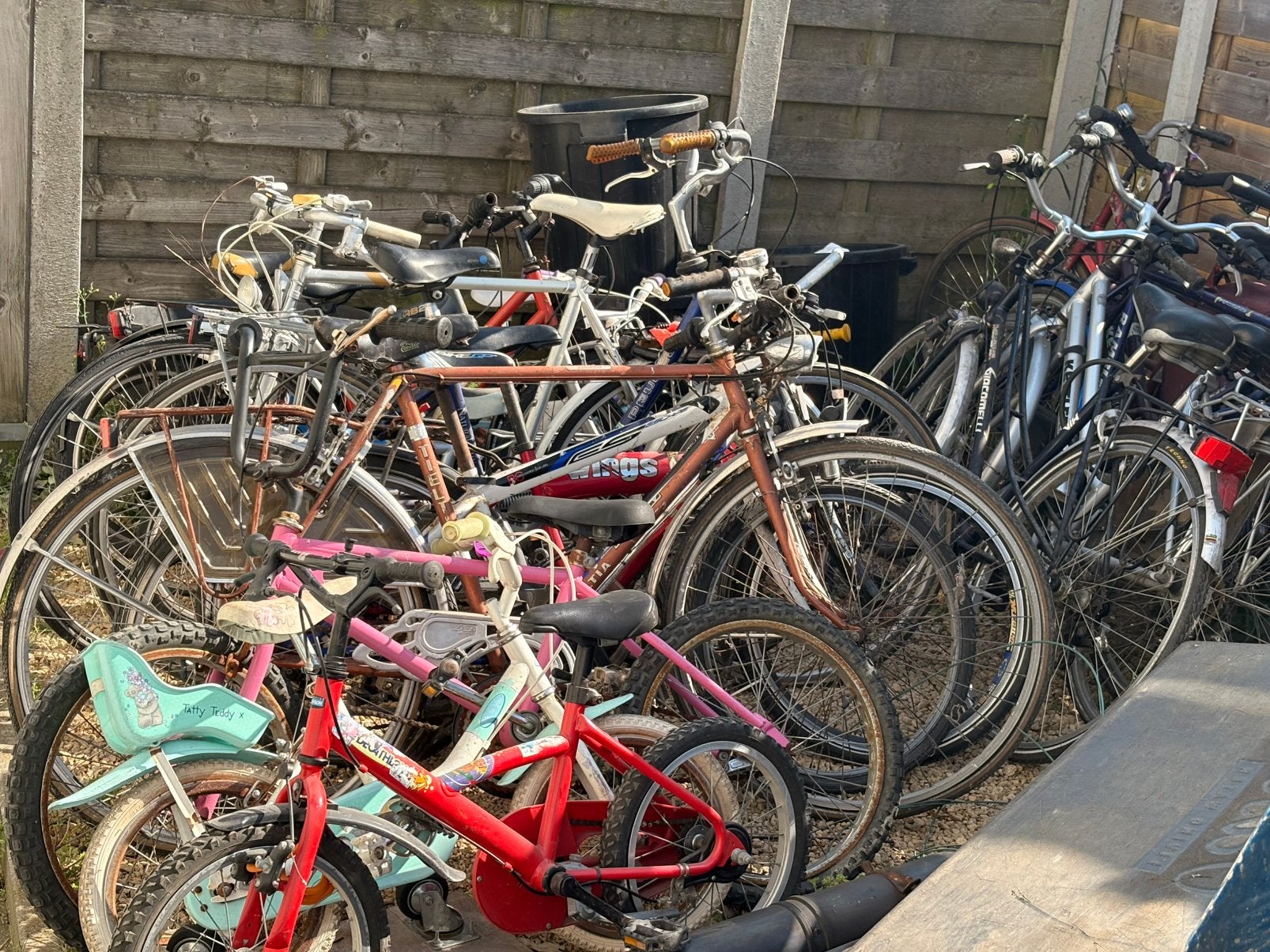 Te Koop: Lot 18 Oude Fietsen, Ophalen, Zo goed als nieuw