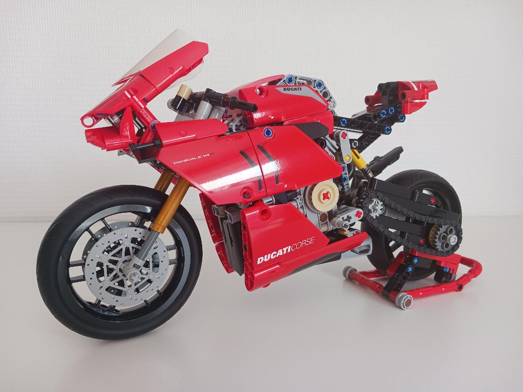 LEGO 42107, Ophalen, Lego, Compleet, Zo goed als nieuw