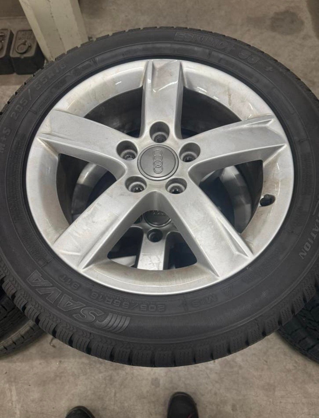 Kit hiver Audi 225/45R17, Pneus et Jantes, Pneus hiver, Véhicule de tourisme, 17 pouces