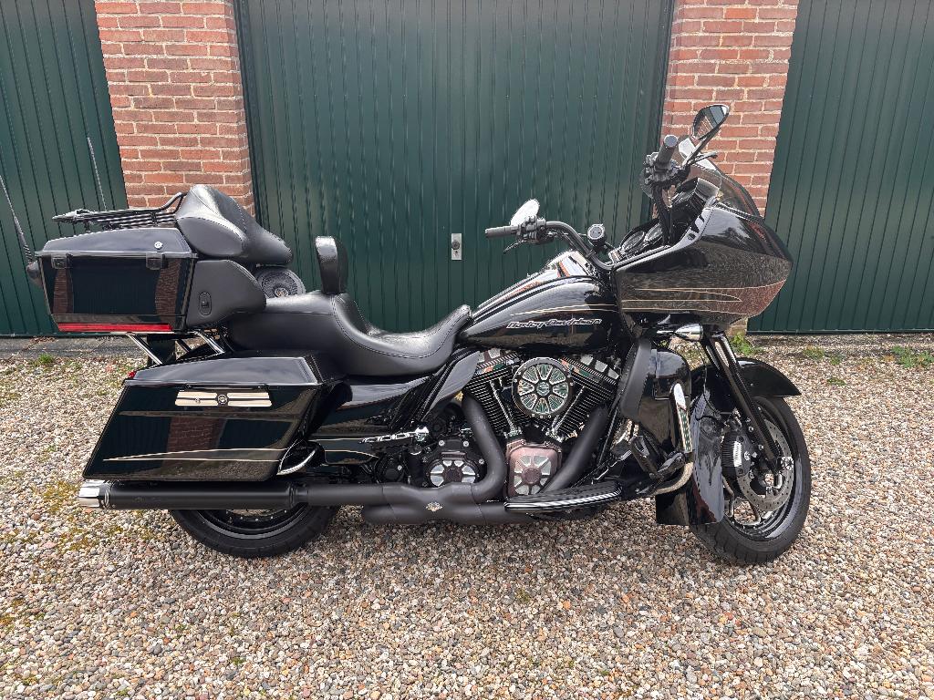 Harley-Davidson Road Glide Ultra (2013), Motoren, Motoren | Harley-Davidson, 2 cilinders, 1690 cc, Occasion, LED Verlichting
