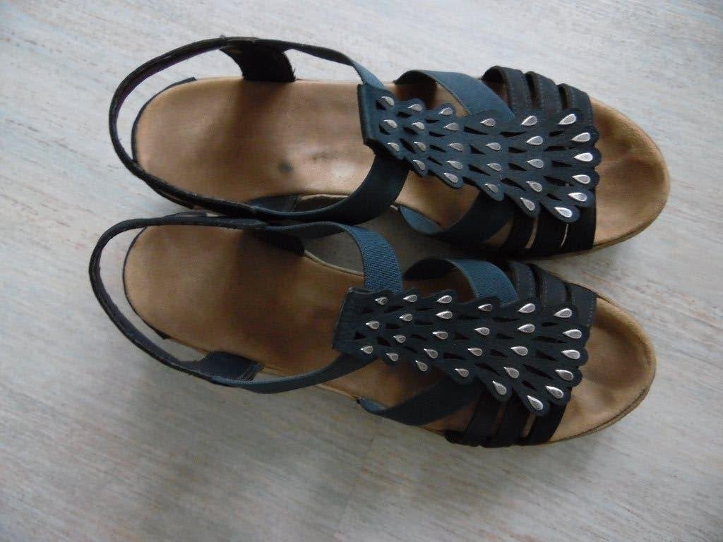 Schoenen, Kleding | Dames, Blauw, Ophalen of Verzenden, Zo goed als nieuw, Schoenen met hoge hakken