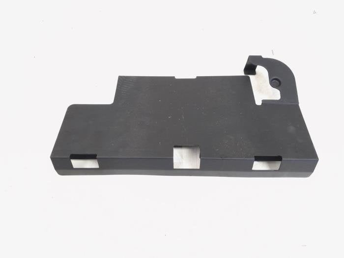 Couvercle de la batterie d'un Audi A4, -, 3 mois de garantie, Audi, Utilisé