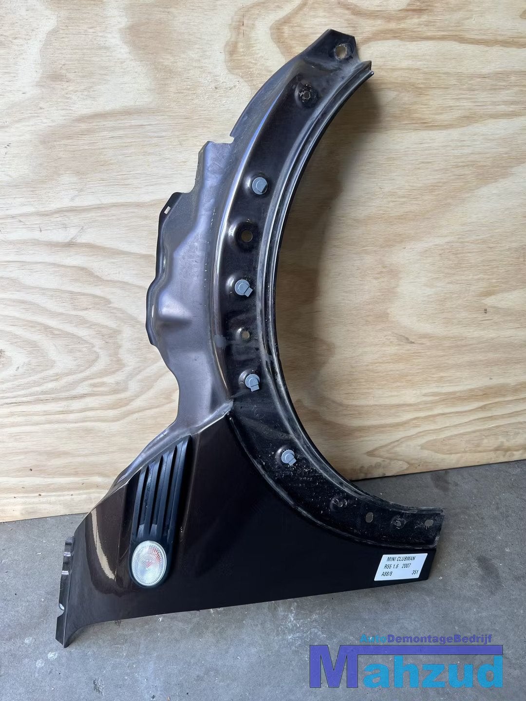 MINI CLUBMAN R55 bruin A88/8 rechts Voorscherm 2006-2015, Customer.service@mini.co.uk, Avant, BMW AG, Petuelring 130
80788  Munich, DE