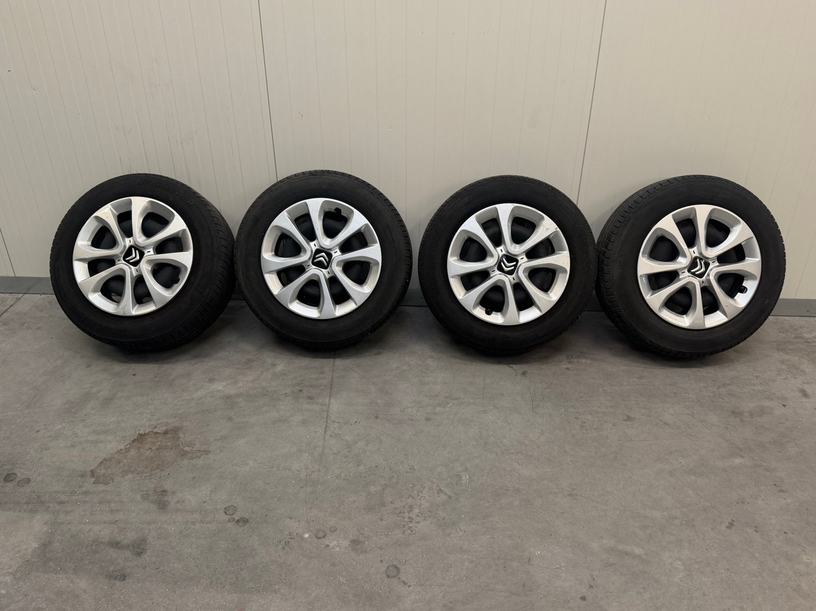 Citroen C3 Velgen + Banden 185/60R15, Ophalen, 15 inch, Banden en Velgen, Nieuw