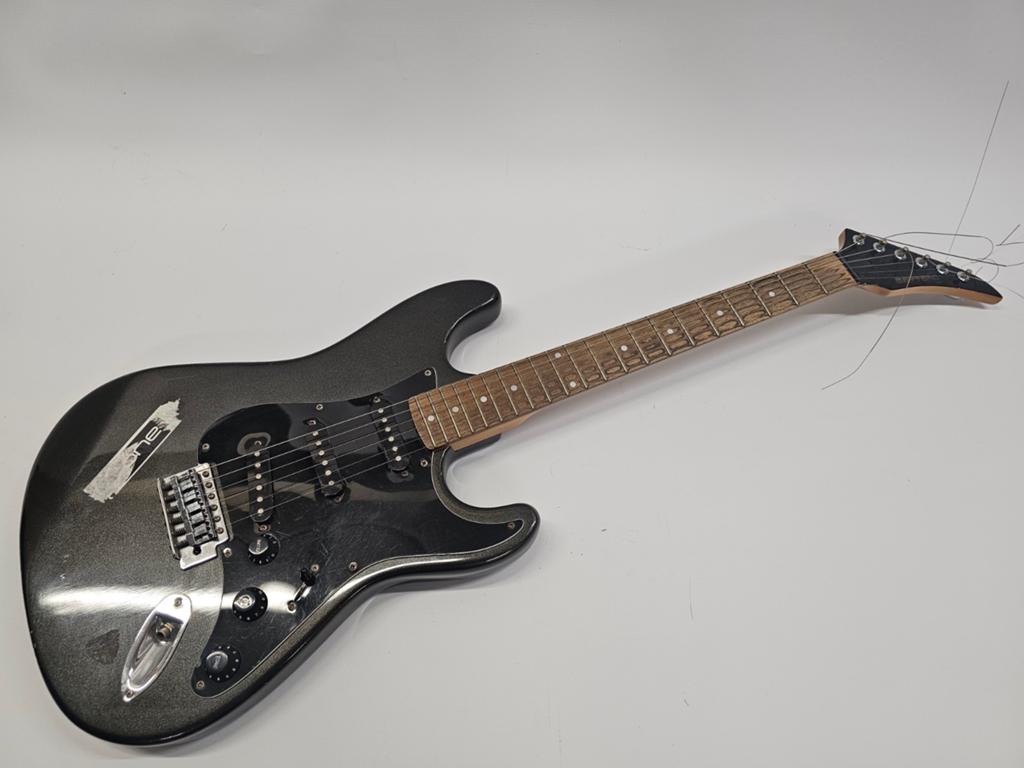 BayTone elektrische gitaar, Musique & Instruments, Instruments à corde | Guitares | Basses, Enlèvement, Utilisé, Électrique, 6 cordes