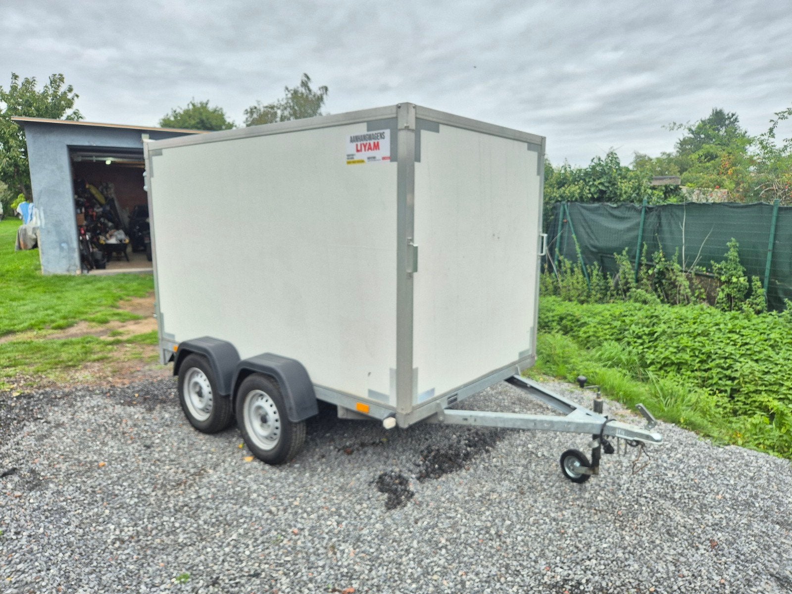Gesloten aanhangwagen 750kg, Ophalen