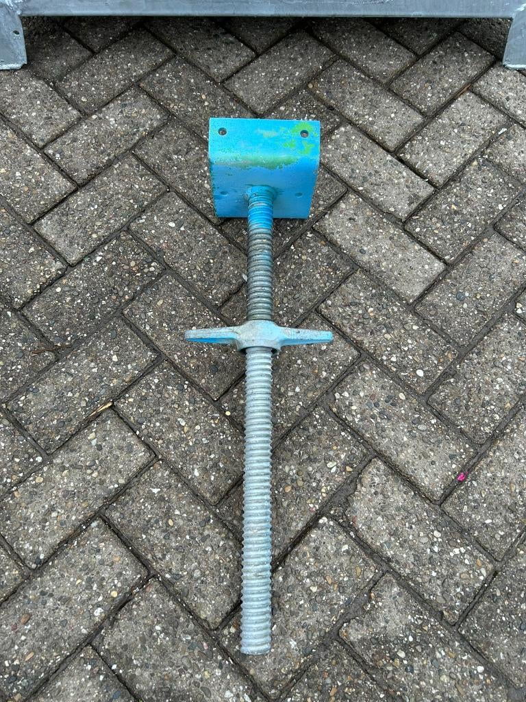 Layher kopspindel/kop spindel 0.60M gebruikt, Enlèvement, Utilisé