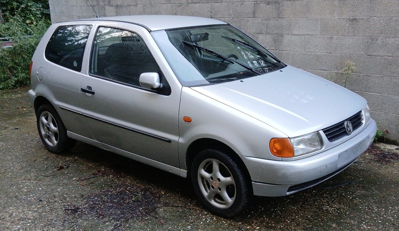 VW Polo 1998, super affaire, Autos, Argent ou Gris, Achat, 3 places, Boîte manuelle