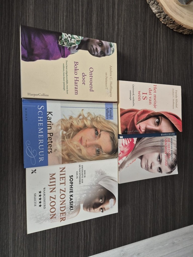 boeken waargebeurde verhalen, Enlèvement ou Envoi, Comme neuf