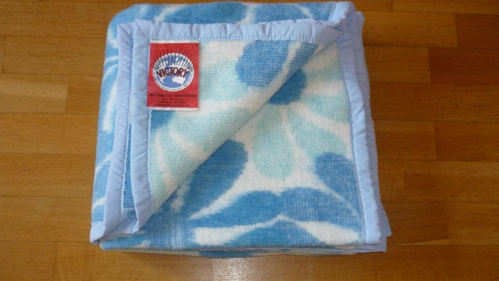 Plaid doux pour enfants Victory bleu 170x158 (lavage à 40°C), Enlèvement ou Envoi, Lit simple, Bleu, Respirant