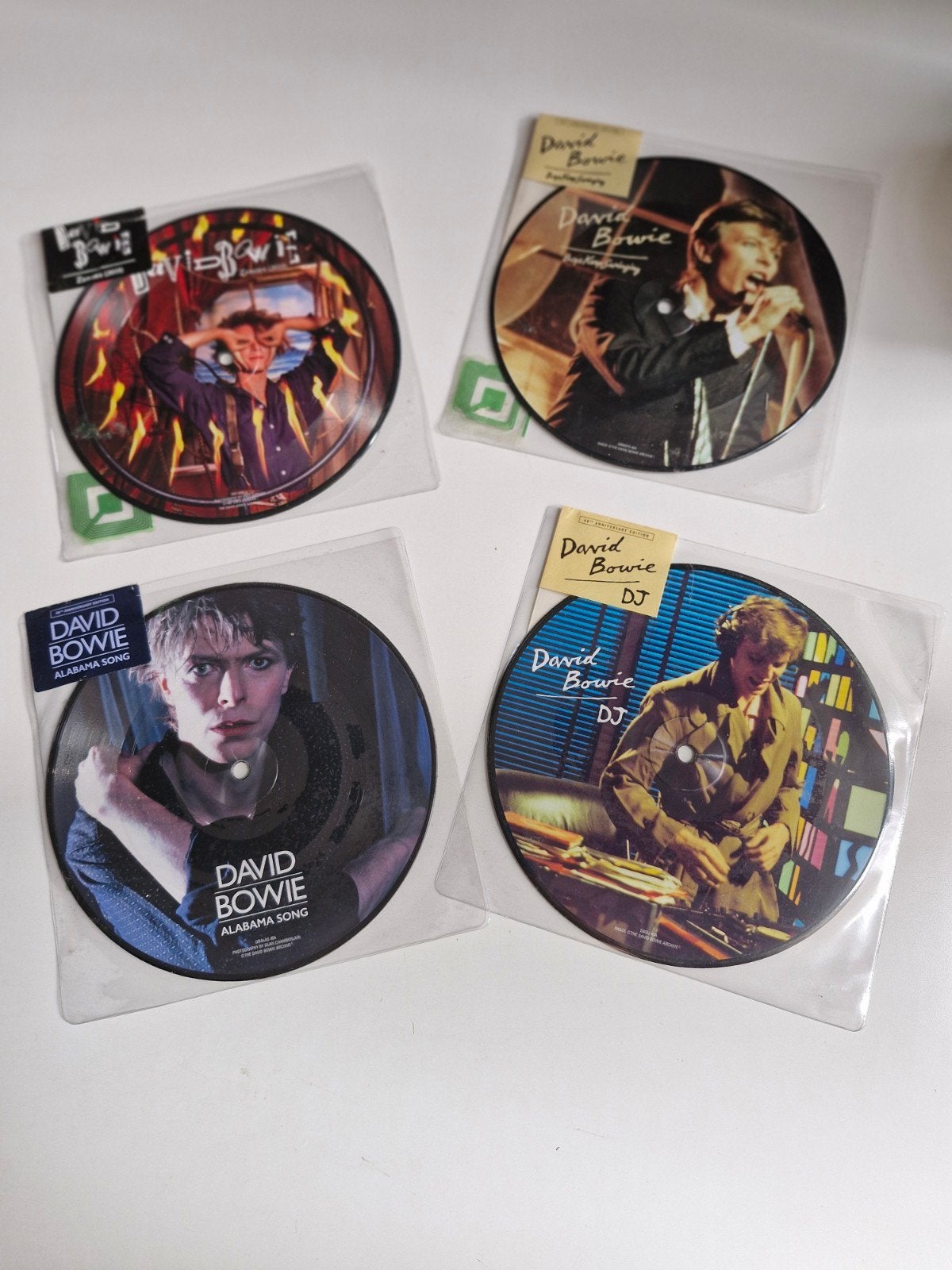 David Bowie 4 vinyles pictures 45t special anniversary neufs, CD & DVD, Enlèvement, Du modernisme à nos jours, Neuf, dans son emballage