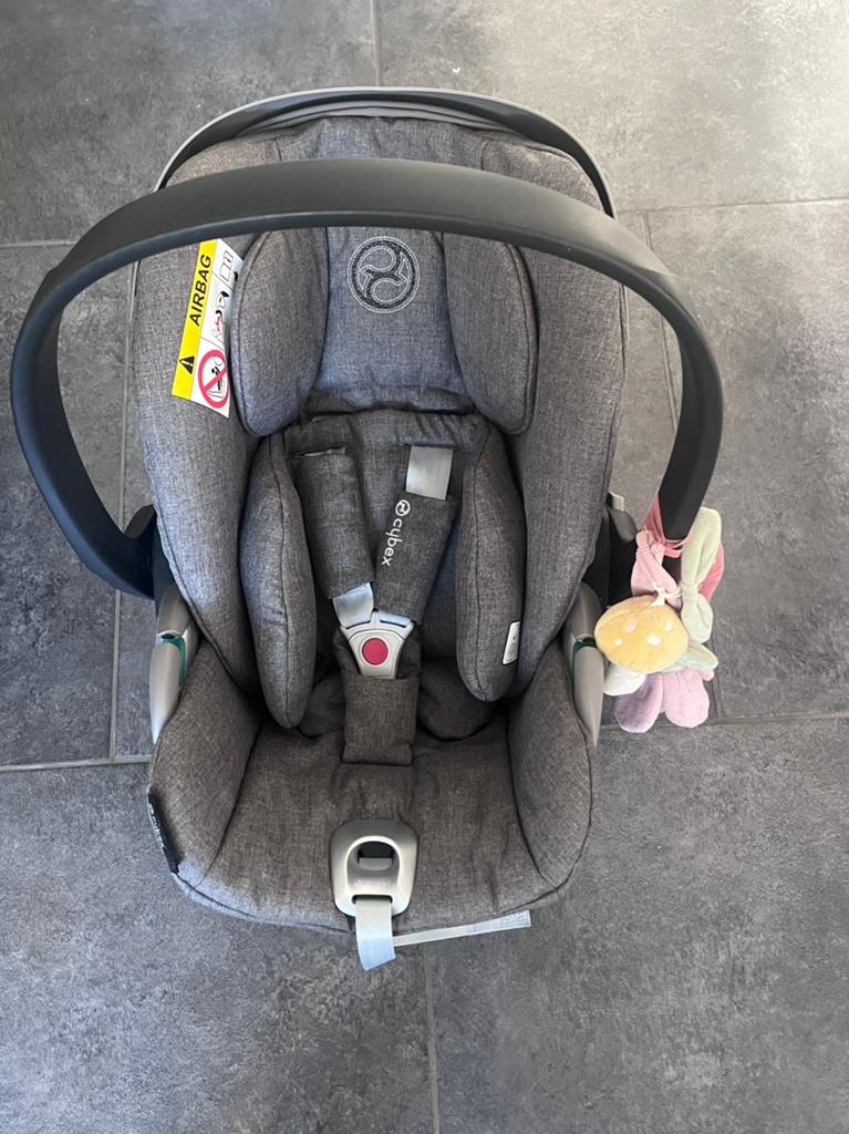 Maxicosi Cybex + base, Kinderen en Baby's, Autostoeltjes, Ophalen, Zo goed als nieuw