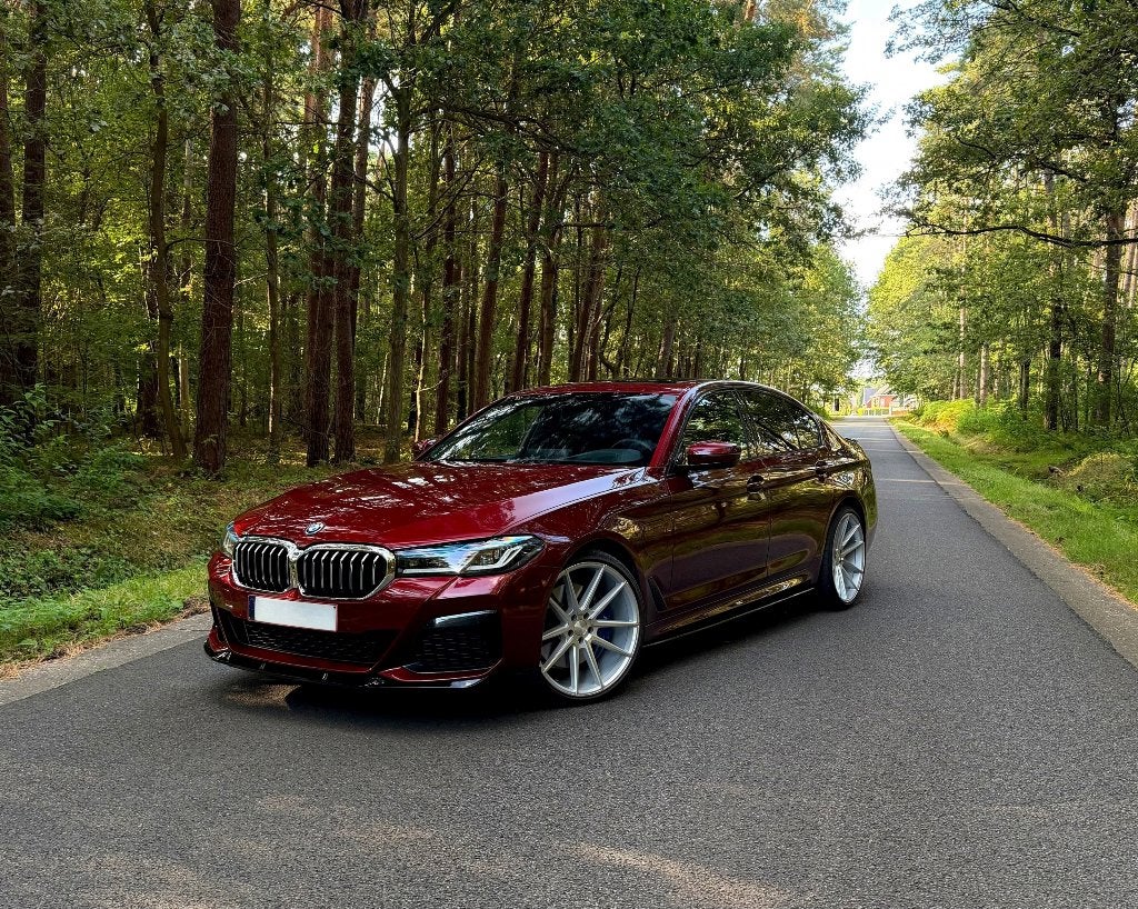 BMW 545e xDrive M Sport | INDIVIDUAL | LASER | MASSAGE | H&K, Autos, Ordinateur de bord, 6 cylindres, Particulier, Quatre roues motrices / 4X4