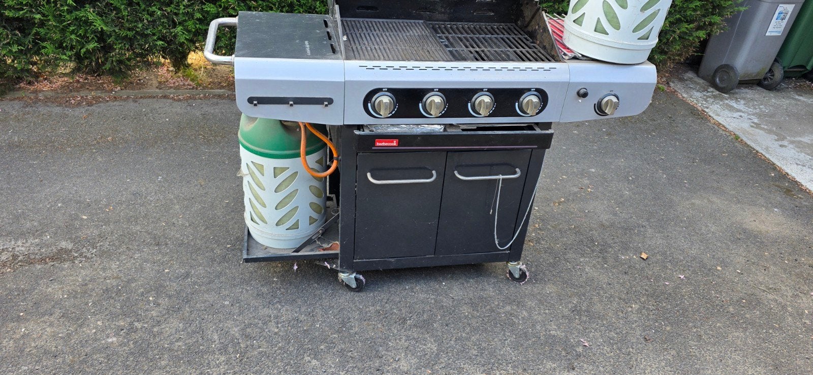 siesta 412 barbecoock, Ophalen, Zo goed als nieuw, Barbecoock