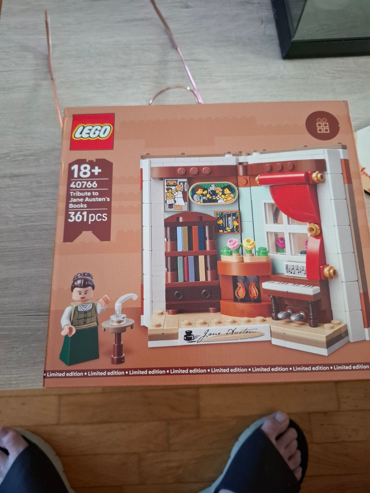 Lego 40766, Ophalen
