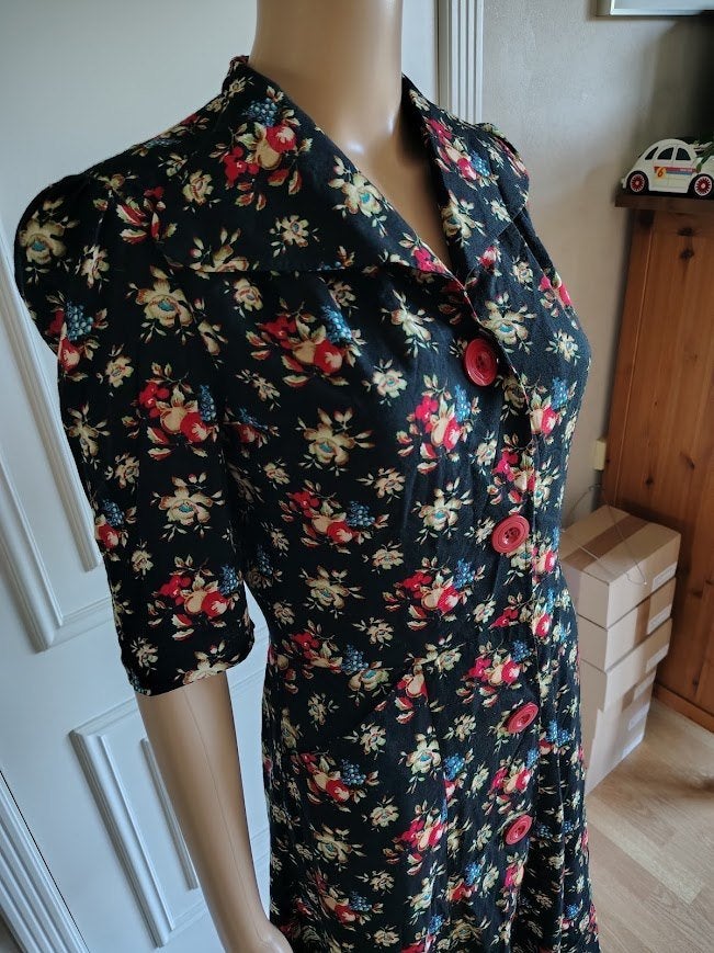 vintage bloemen jurk, Kleding | Dames, Jurken, Vintage ., Ophalen of Verzenden, Zo goed als nieuw, Maat 36 (S)