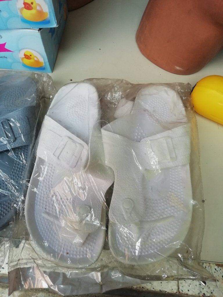 mannen, Ophalen of Verzenden, Nieuw, Wit, Slippers