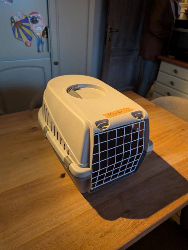 Katten transport bak, Ophalen