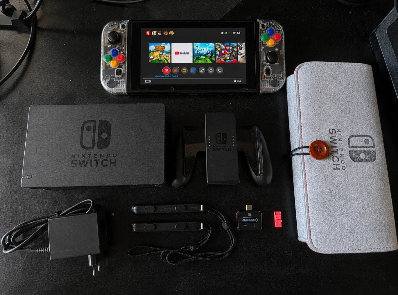Nintendo Switch V1 (unpatched + crackable), Games en Spelcomputers, Spelcomputers | Nintendo Switch, Ophalen of Verzenden, Gebruikt