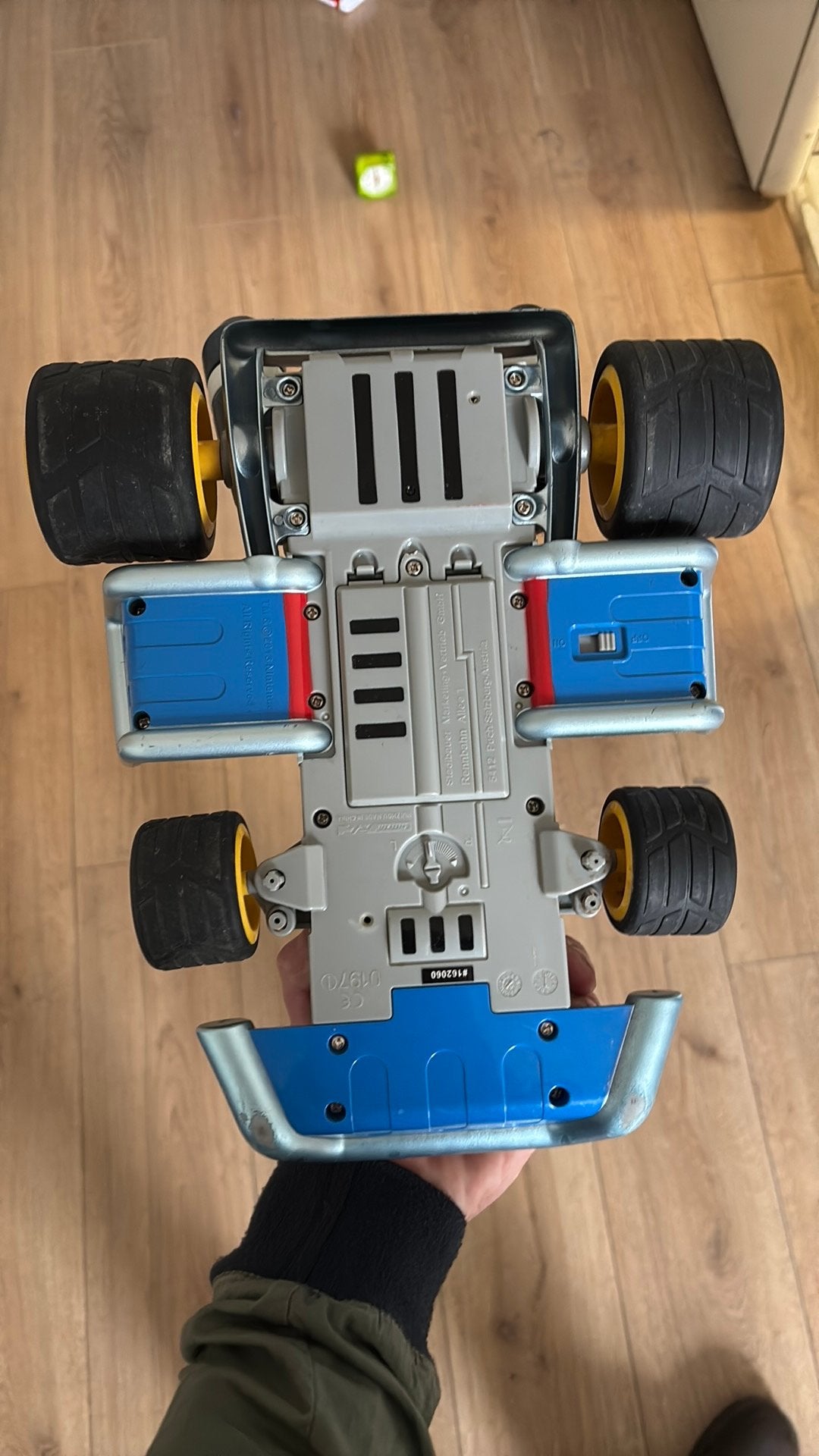 Figurine / Voiture Mario Kart Carrera RC - 10€, Enlèvement