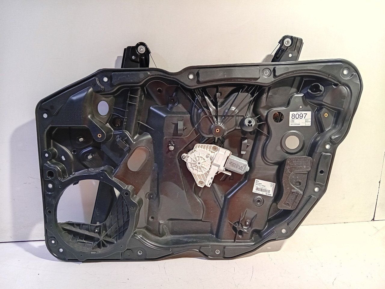Raammechaniek elektrisch rechts voor Porsche Cayenne, Onderdelen@venauto.nl, Van der Ven Autorecycling B.V., Gebruikt, Ettenseweg 76, 4706 PB Roosendaal, The Netherlands