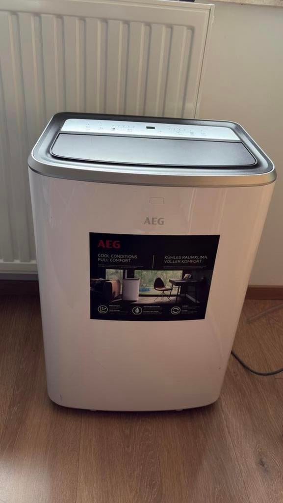 Mobiele airco van AEG - 12000 BTU, Elektronische apparatuur, Ophalen, Zo goed als nieuw, Mobiele airco