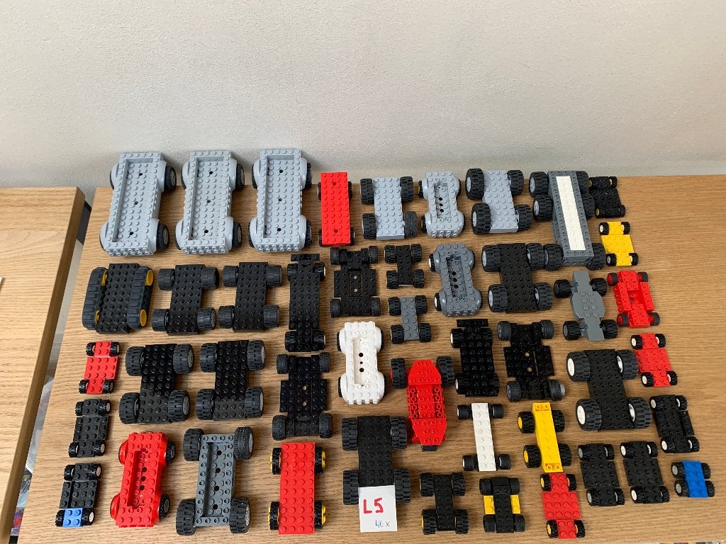 LEGO: L5: SUPERLOT 46 VOERTUIGENCHASSIS MET WIELEN, Ophalen of Verzenden, Zo goed als nieuw, Lego, City