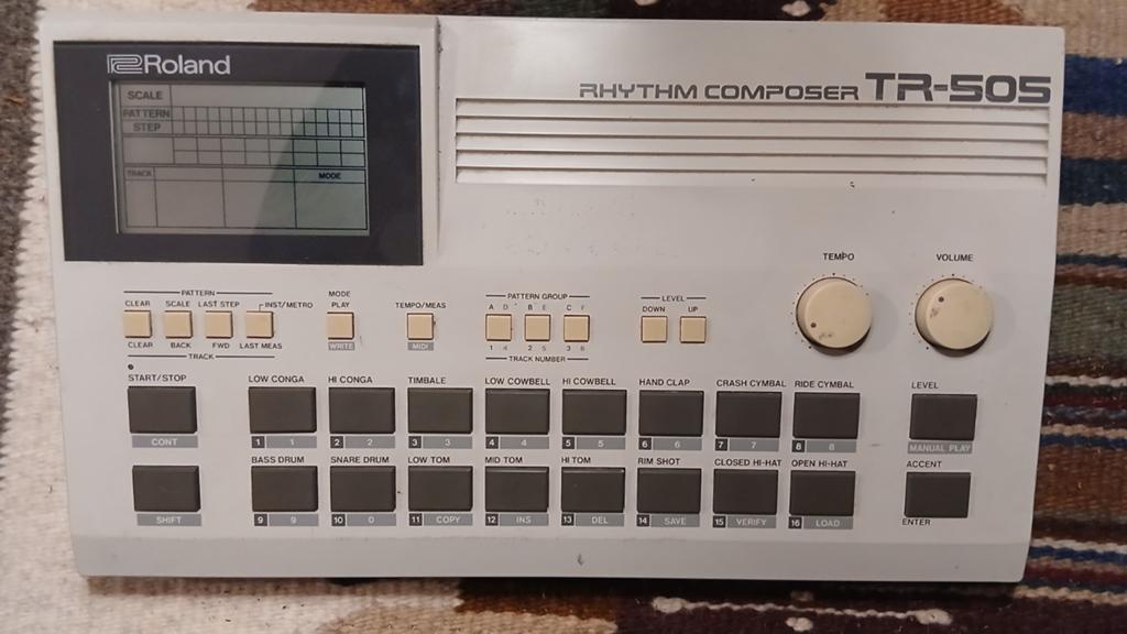 Roland TR-505 rhythm composer, Enlèvement ou Envoi, Roland