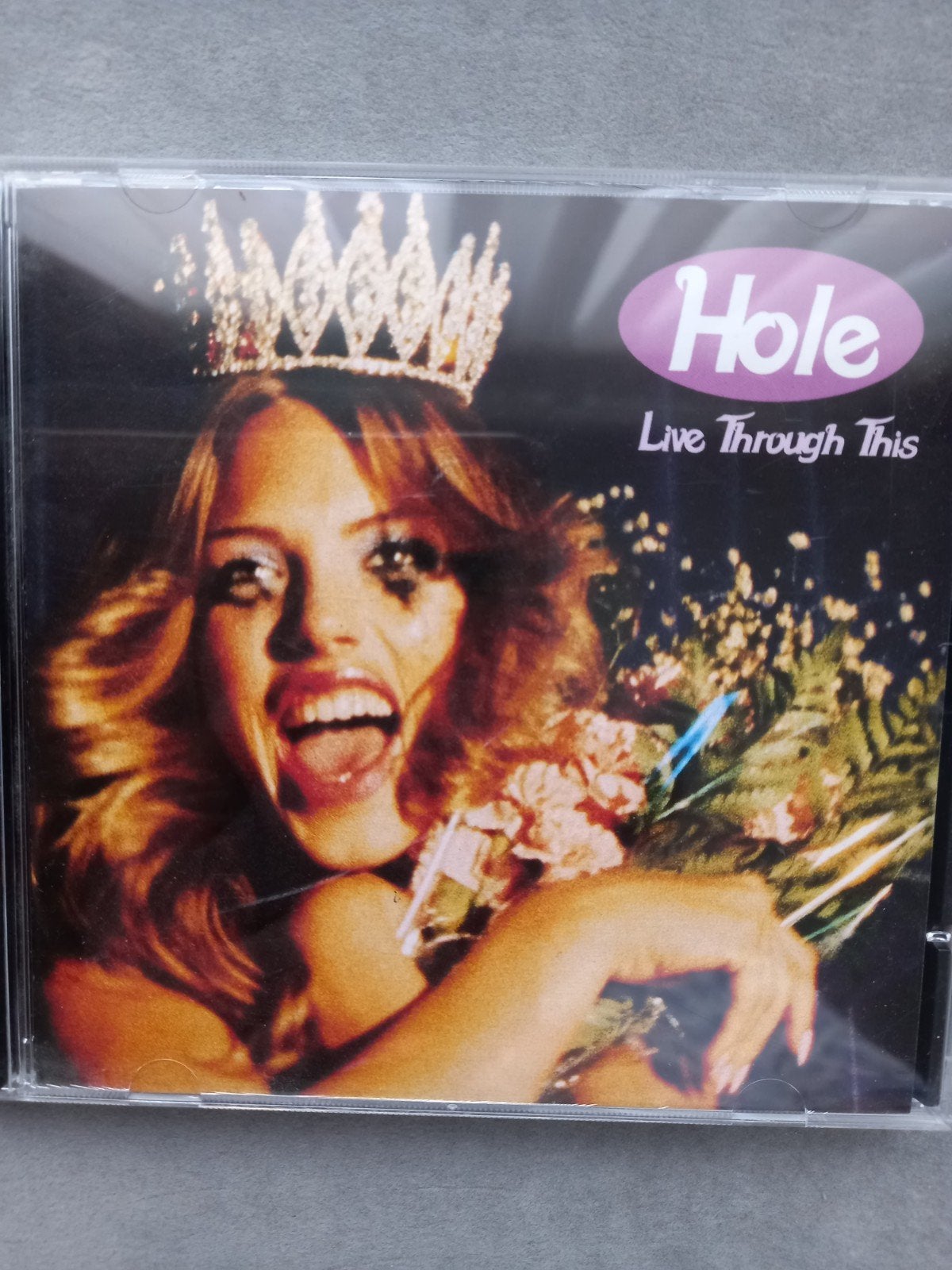 Hole live trough this, Ophalen of Verzenden