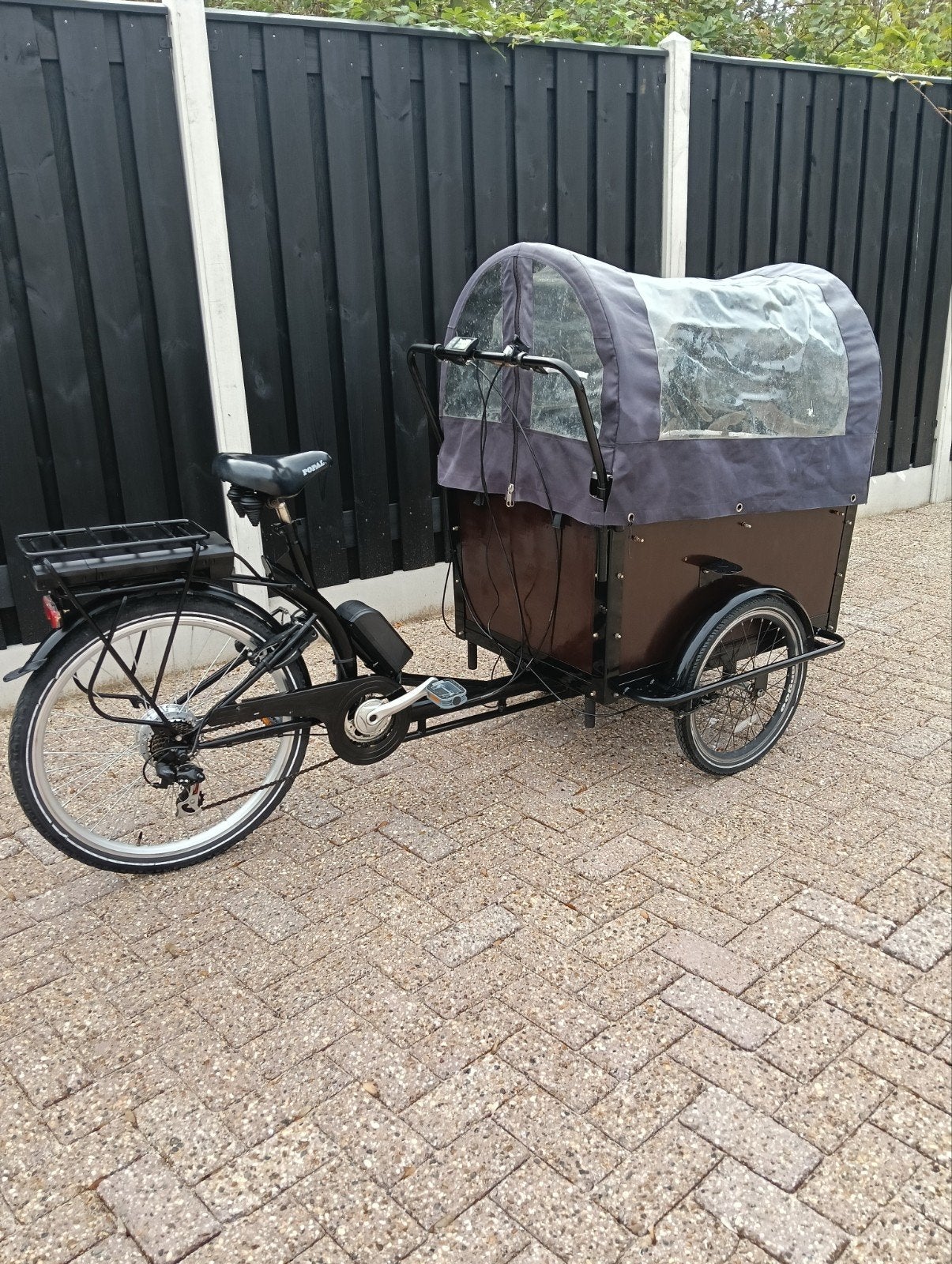 Popal elektrische bakfiets nieuwe batterij jaar garantie, 4 kinderen of meer, Velgrem, Ophalen of Verzenden, Zo goed als nieuw