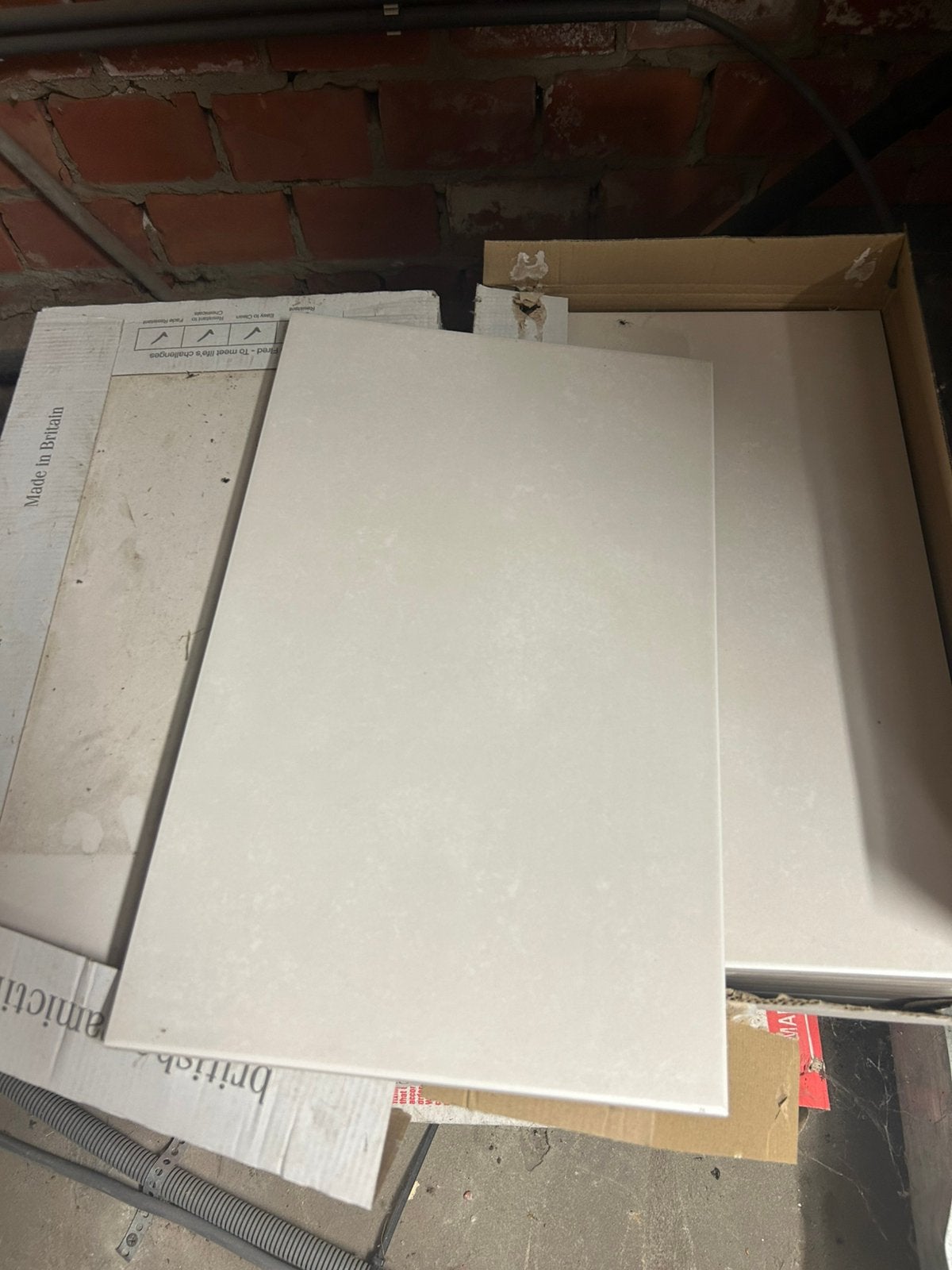 Witte wandtegels  British Ceramic Til, Ophalen, 40 tot 60 cm, Nieuw, 5 tot 10 m²
