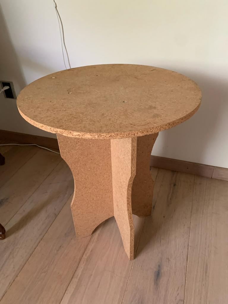 Houten bijzettafeltje, Rond, Comme neuf, Enlèvement, 60 cm ou plus