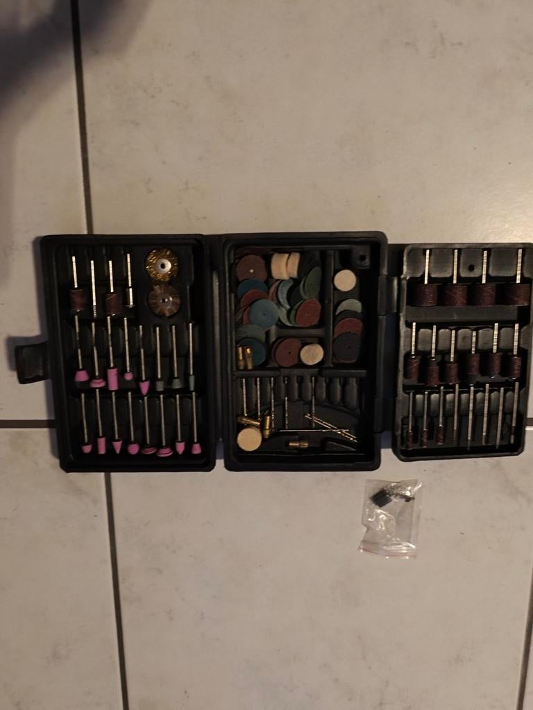 Complete set met accessoires voor rotatiegereedschap ️, Ophalen of Verzenden, Zo goed als nieuw