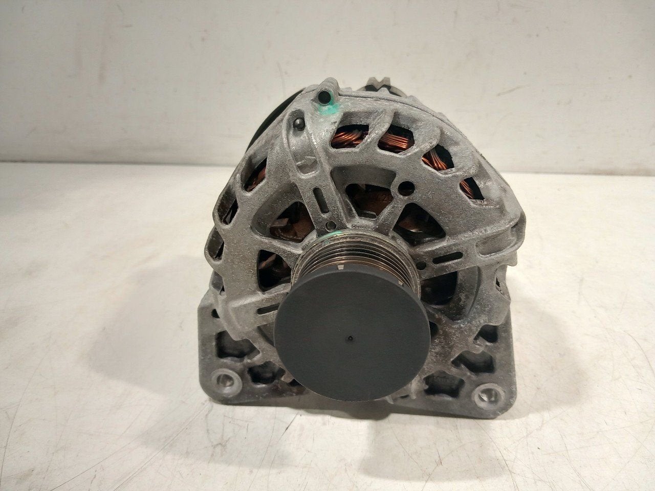 Dynamo Renault Clio, Onderdelen@venauto.nl, Ettenseweg 76, 4706 PB Roosendaal, The Netherlands, Enlèvement ou Envoi, Utilisé