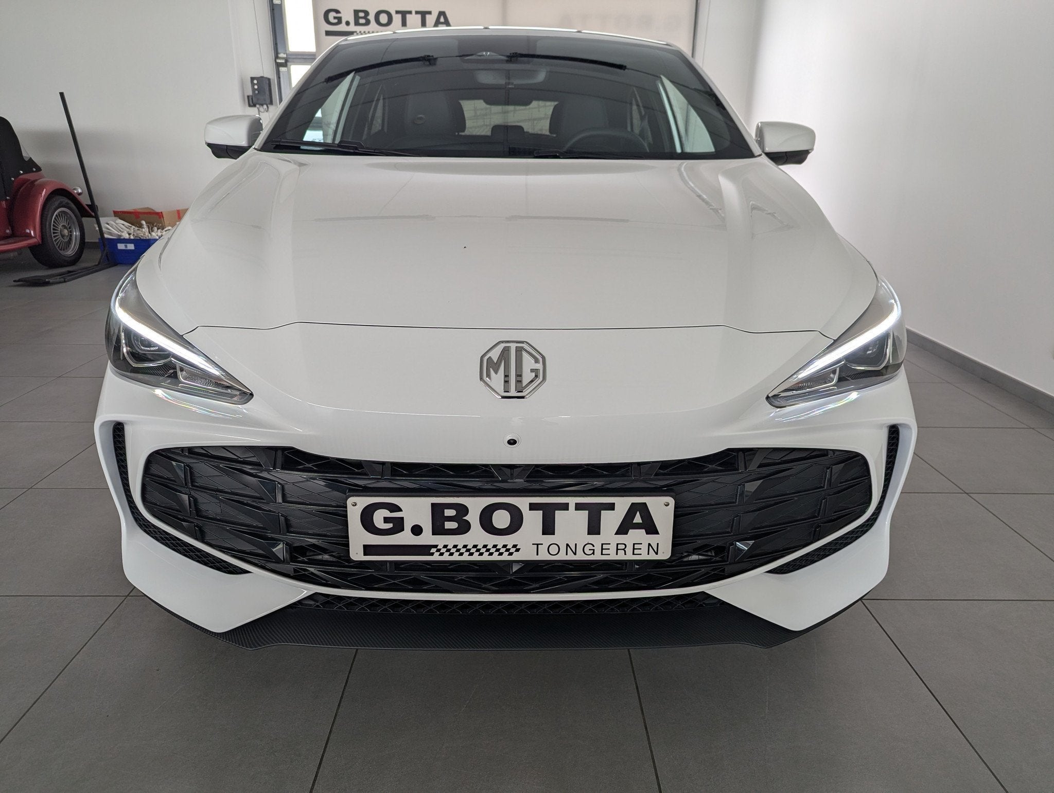 MG Other MG3 1.5 HYBRID 194 Luxury (automatique), Détection des panneaux routiers, Achat, Euro 6, Entreprise