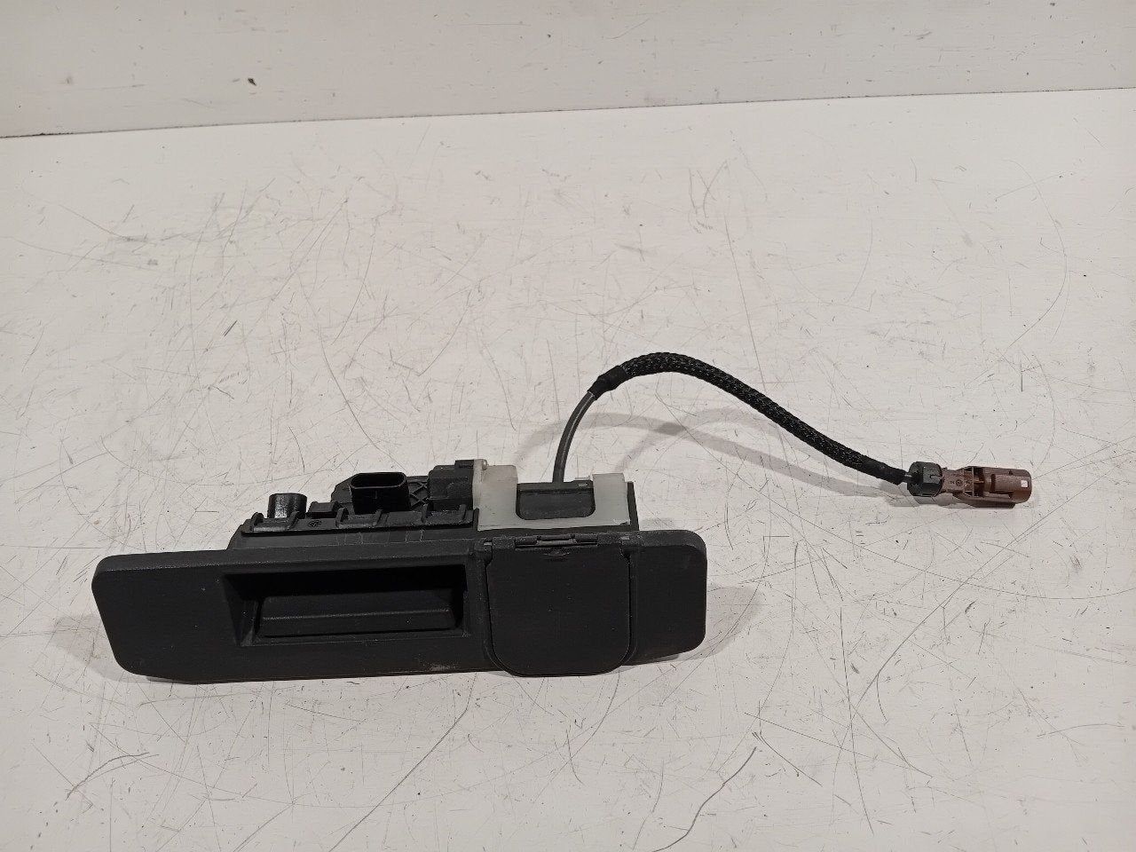 Camera achter Mercedes-Benz GLB, Onderdelen@venauto.nl, Van der Ven Autorecycling B.V., Ettenseweg 76, 4706 PB Roosendaal, The Netherlands