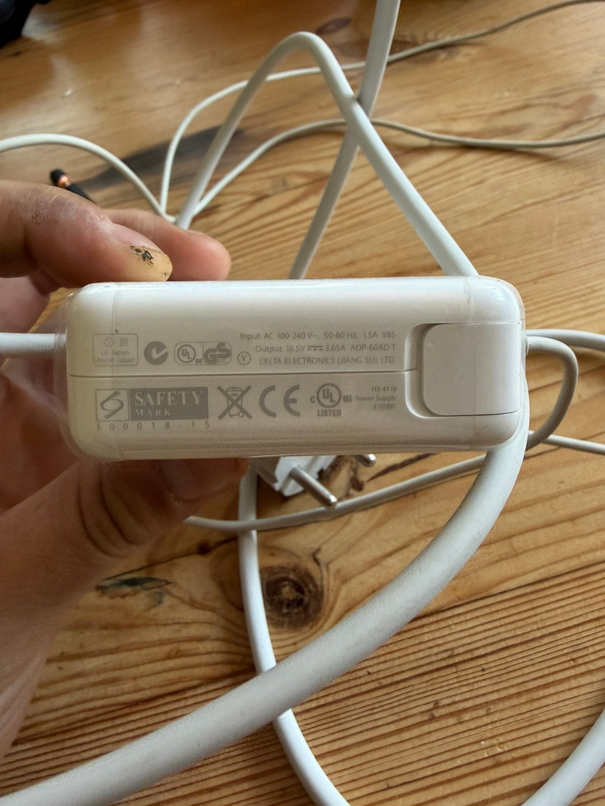Apple MagSafe 1 oplader 60W origineel, Computers en Software, Ophalen, Zo goed als nieuw