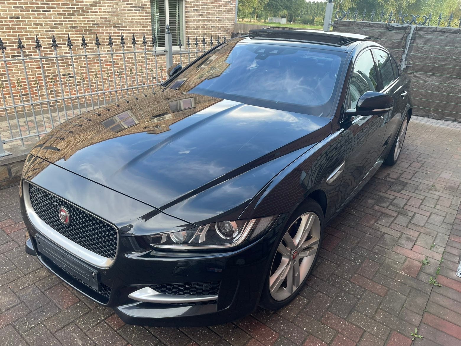 Prachtige jaguar XE 2016 2.0d R-line 168.000km full opties, Automaat, Euro 6, Bedrijf, Diesel