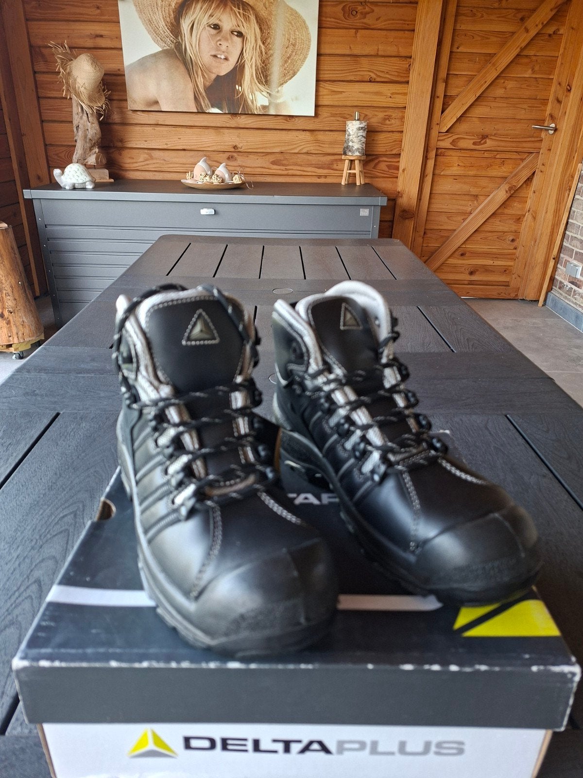 ️️ Chaussure bottine botte neuve sécurité deltaplus PT. 39, Bricolage & Construction, Vêtements de sécurité, Enlèvement