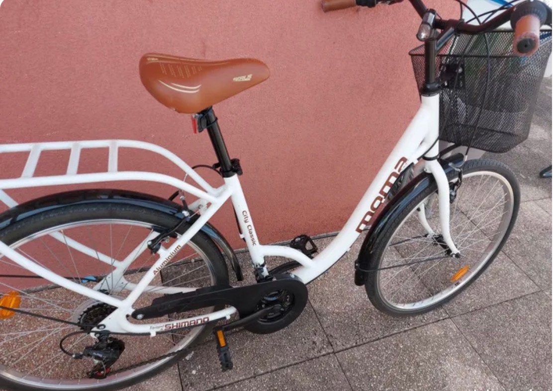28 inch 18-speed gemengde stadsfiets als nieuw, Fietsen en Brommers, Ophalen, Zo goed als nieuw