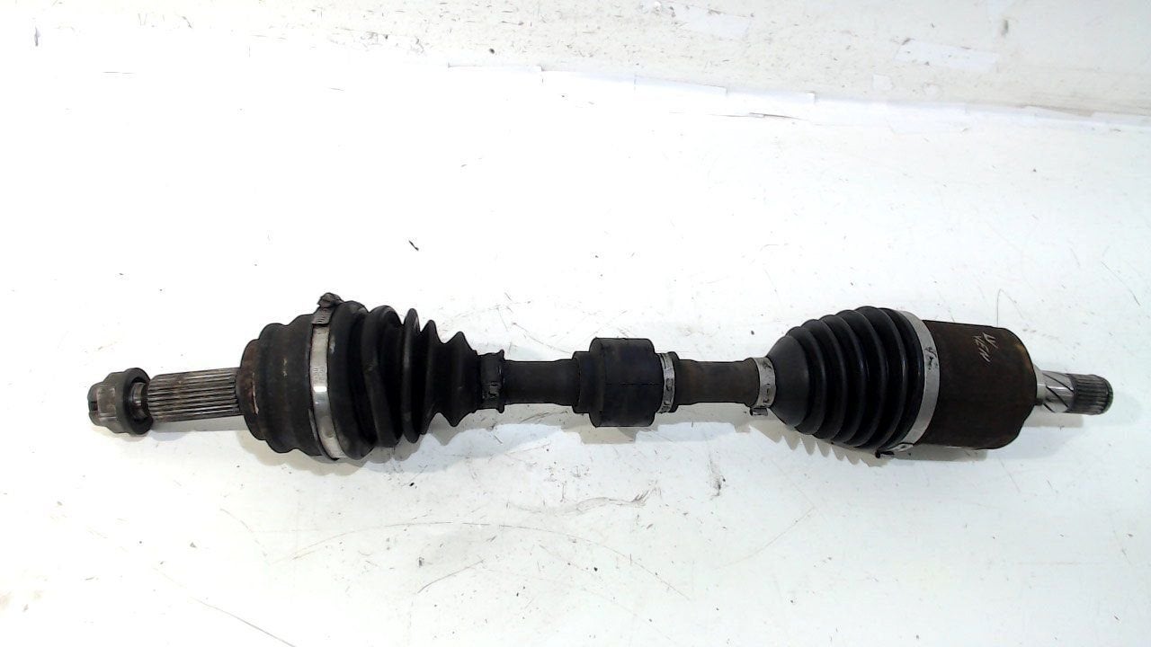 Aandrijfas links voor Dodge Caliber, Onderdelen@venauto.nl, Van der Ven Autorecycling B.V., Ettenseweg 76, 4706 PB Roosendaal, The Netherlands