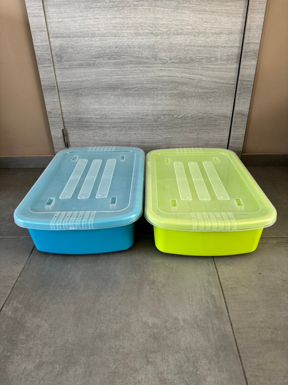 2 opbergbakken op wieltjes, Doe-het-zelf en Bouw, Ophalen, Gebruikt, 50 tot 75 cm, Minder dan 40 cm