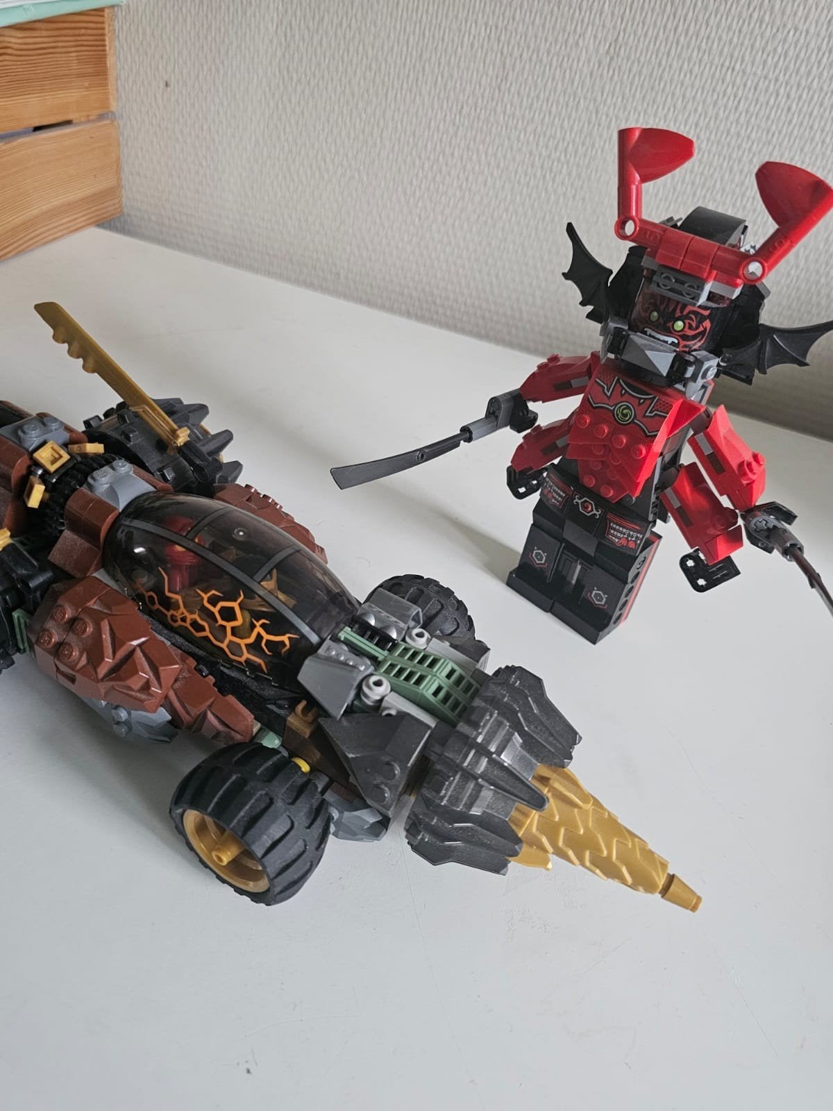 lego ninjago cole's earth driller, Enlèvement, Utilisé