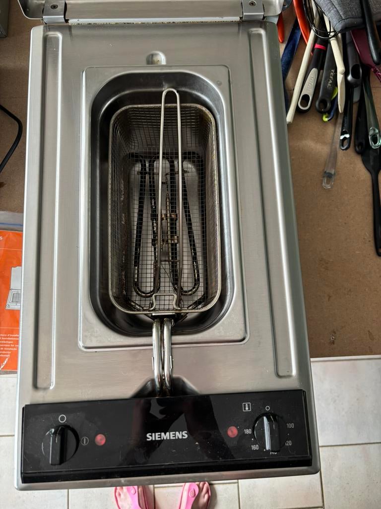 Friteuse encastrable échange contre aquarium, Enlèvement, Utilisé