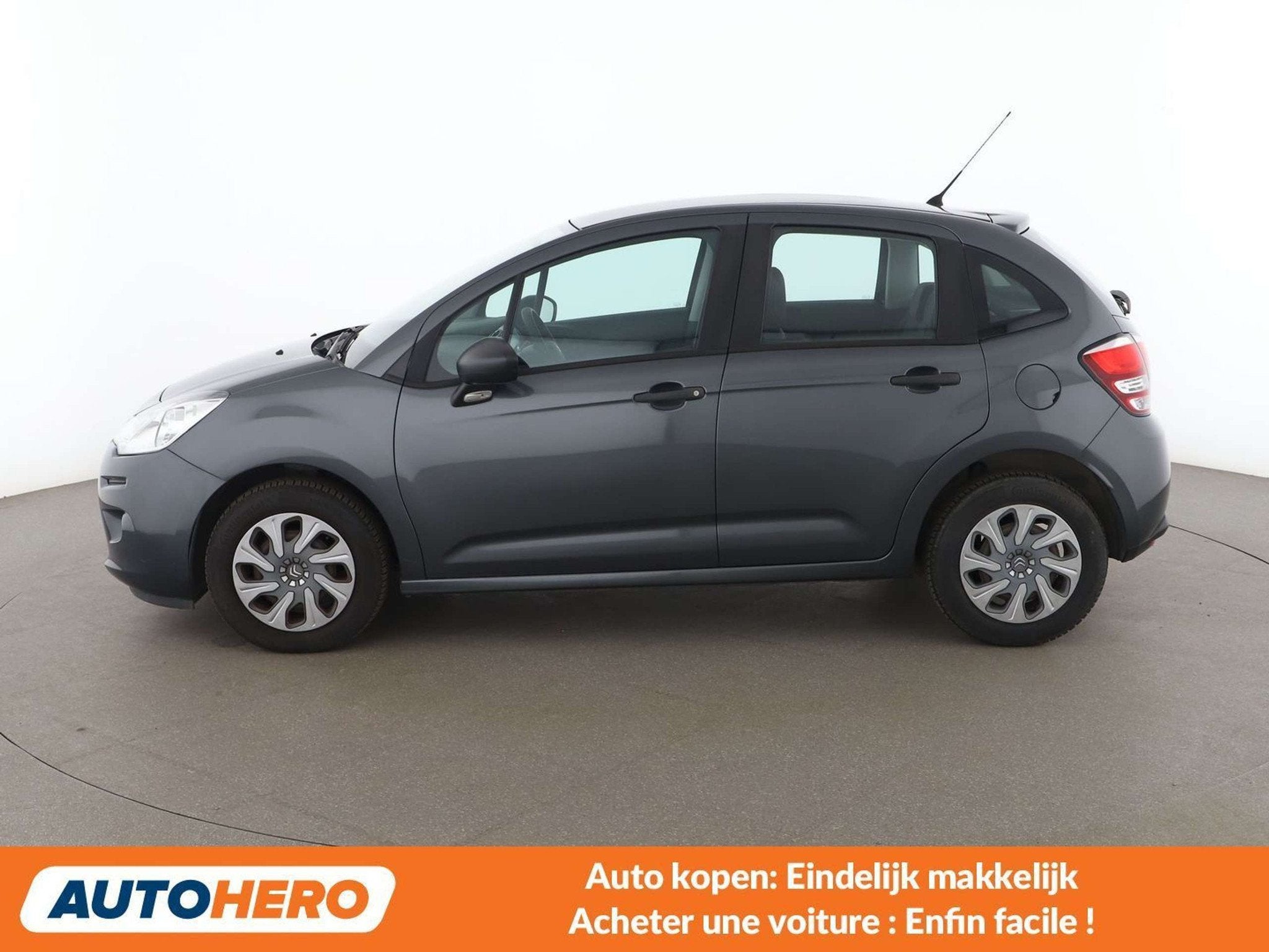 Citroën C3 1.0 VTi Attraction, Autos, Argent ou Gris, Achat, Boîte manuelle, Noir