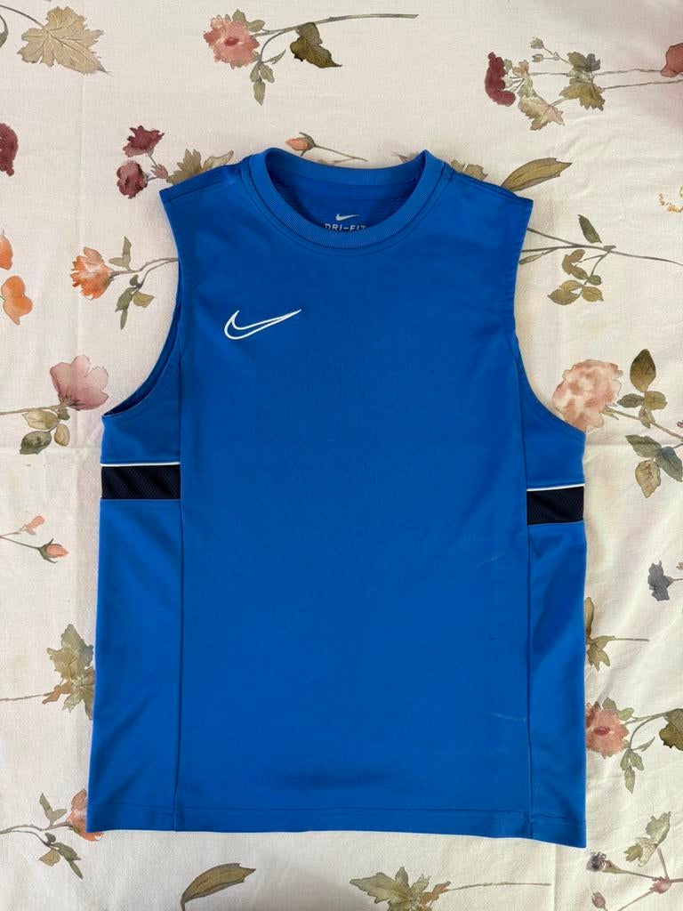 Blue sports T-shirt by Nike DRI-FIT tank top, Kinderen en Baby's, Kinderkleding | Overige, Zo goed als nieuw, Jongen of Meisje