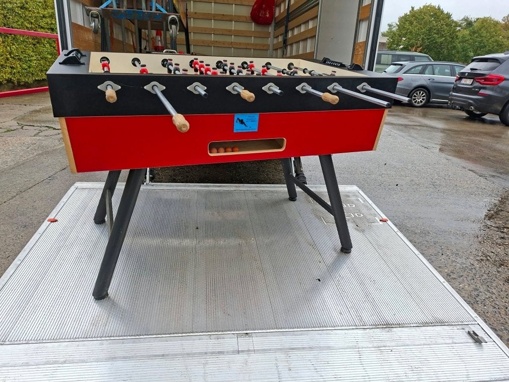 Een vernieuwde voetbaltafel., Ophalen, Gebruikt, Overige typen